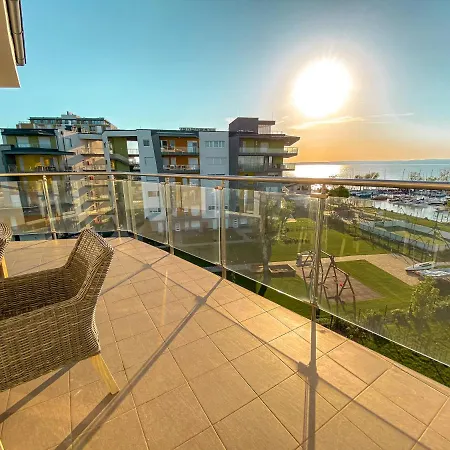 Admiral Sky Deluxe Apartman