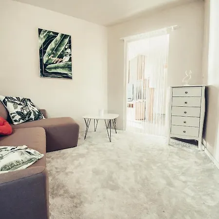 Admiral Sky Deluxe Apartman Apartment