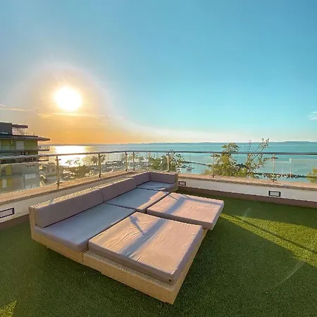 Admiral Sky Deluxe Apartman Apartment