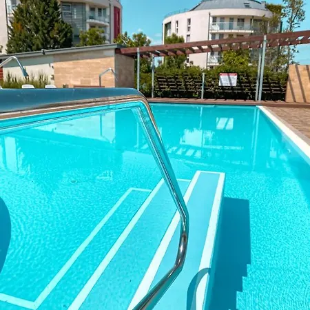Admiral Sky Deluxe Apartman Siofok